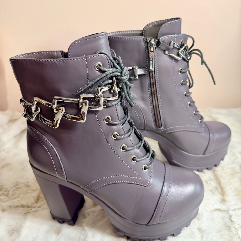 Cape Robbin Purple Block Heel Lace Up Front With Felix Chain Ankle Boot
